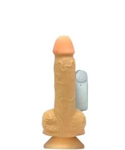 celso - PÊNIS REALÍSTICO COM VIBRO E ESCROTO EM CYBERSKIN 18 x 3,8 cm (PV18)